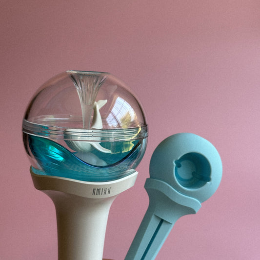 Nmixx Mxxtick Lightstick Stand