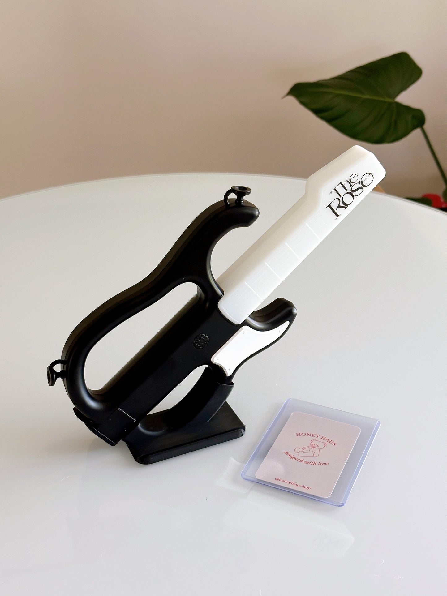 The Rose V2 Lightstick Stand