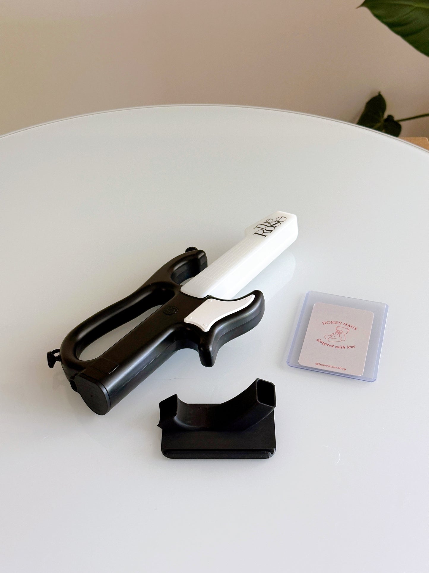 The Rose V2 Lightstick Stand