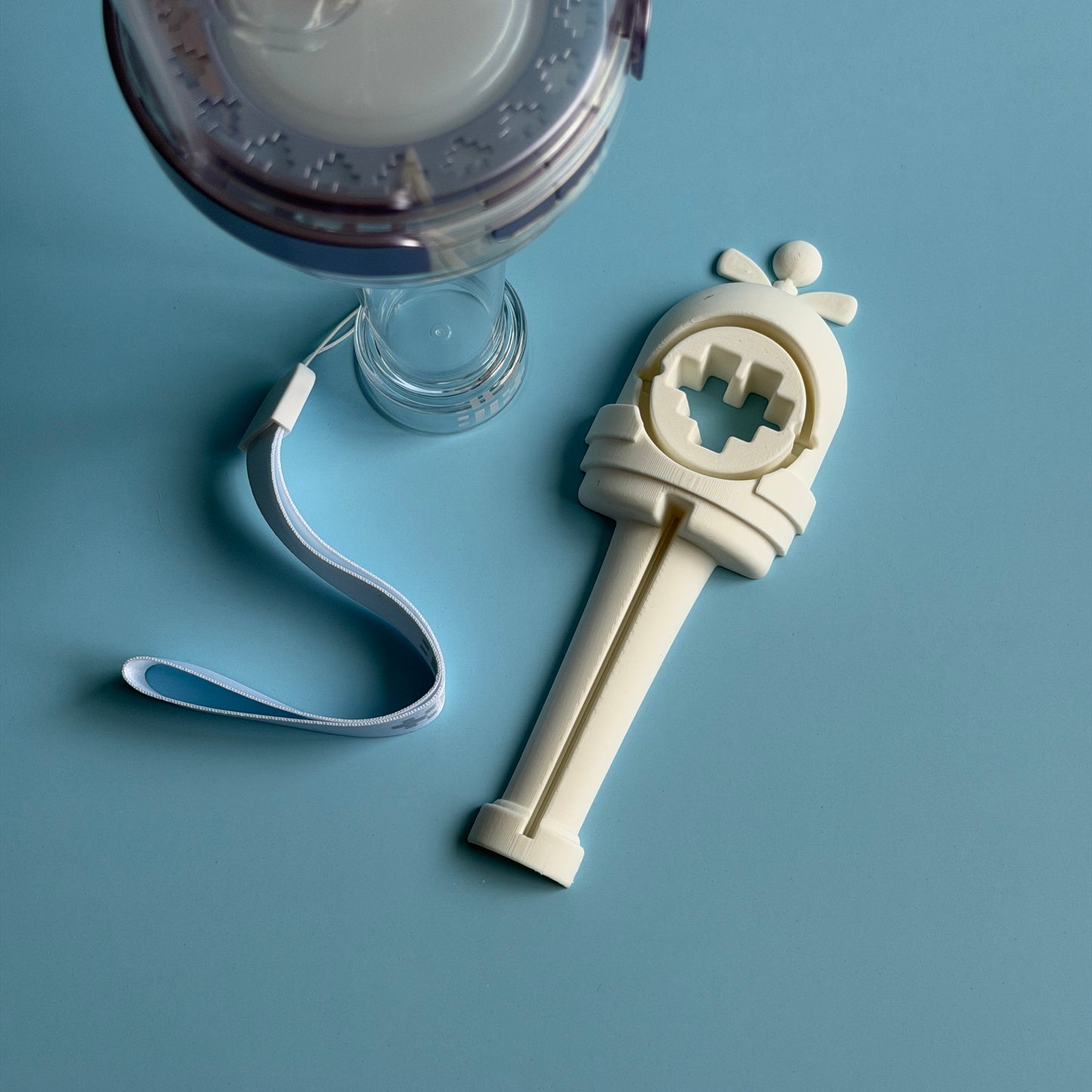 Illit Lightstick Stand